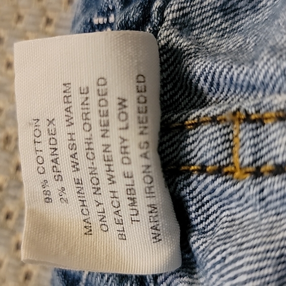 EUC Banana Republic Classic Contoured Bootcut Jeans Size: 4 - Picture 3 of 11